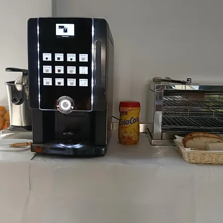 Oda ve Kahvaltı Alma De 4*